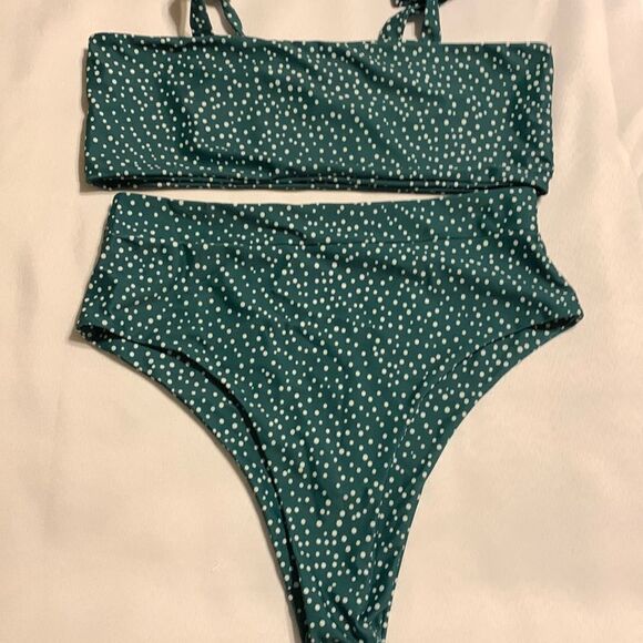 Size Large two piece polkadot bikini, high waist & no padding in top - Picture 1 of 5